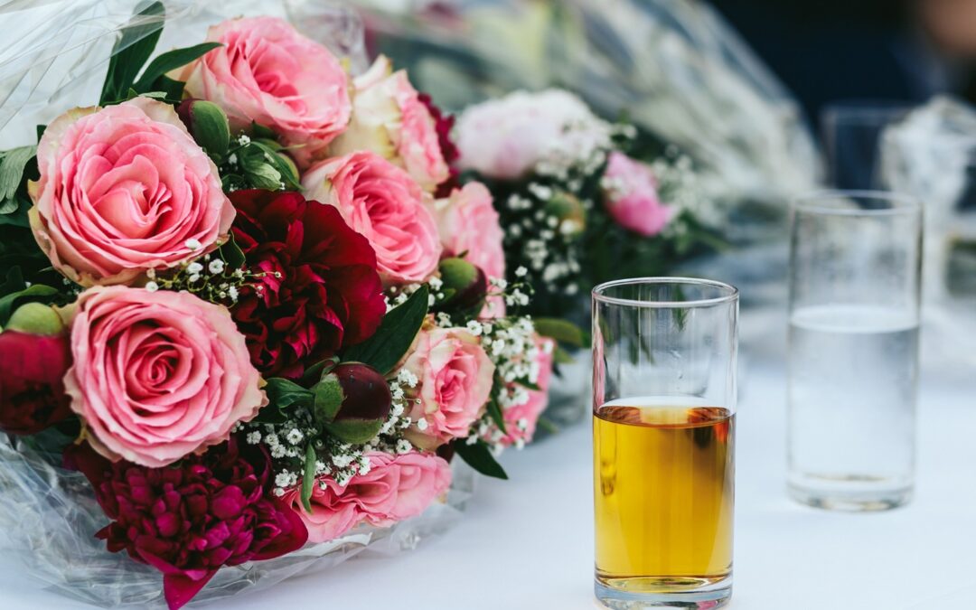 Floristería Arreglos florales con whisky exclusivos